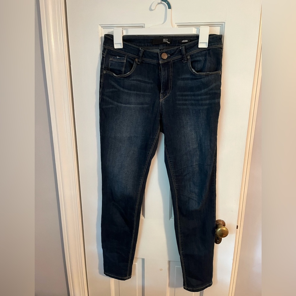 Dark Wash High Rise Ankle Length Skinny Jeans